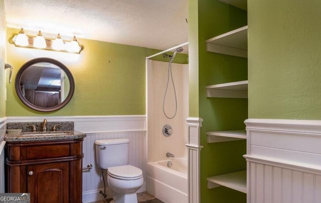 6582 Aquila Drive, Morrow, GA 30260