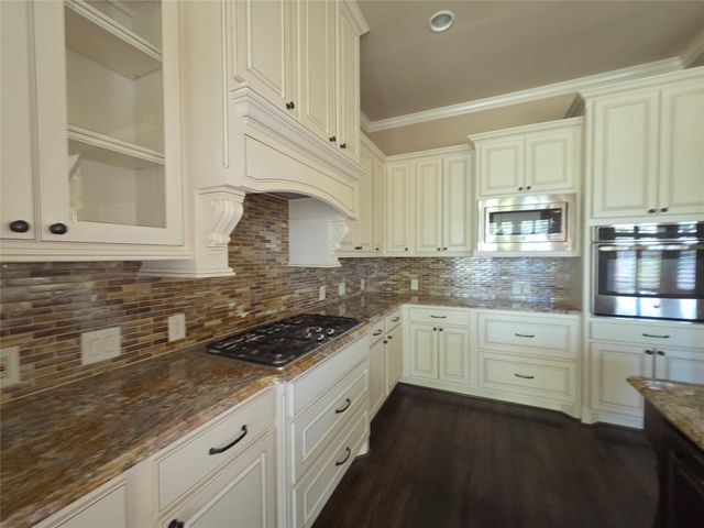 14 Jonquil Place, Tomball, TX 77375