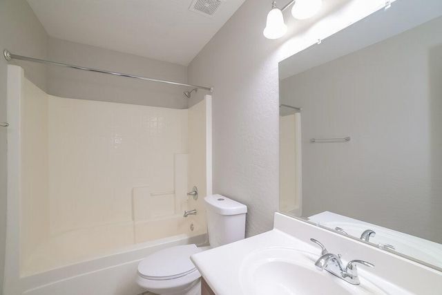 11476 W Madisen Ellise Drive, Surprise, AZ 85378