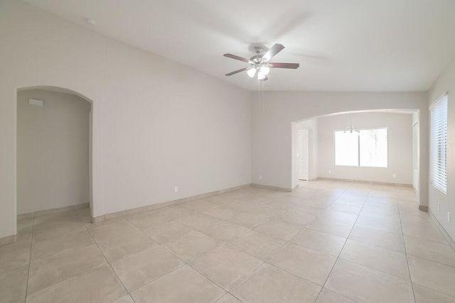 11476 W Madisen Ellise Drive, Surprise, AZ 85378