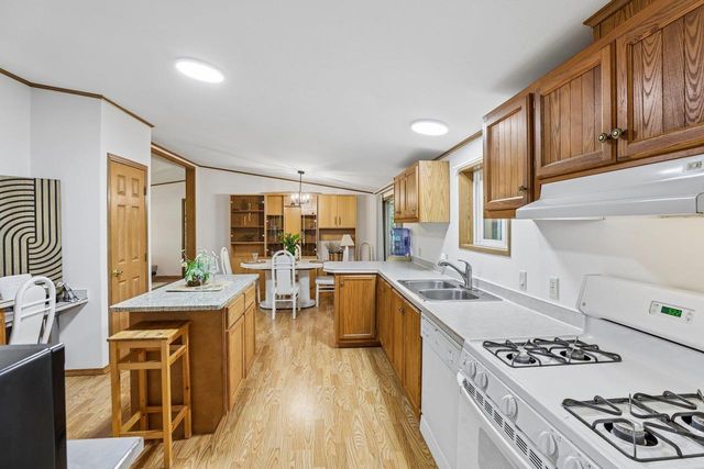 526 Freedom Lane, Wisconsin Dells, WI 53965