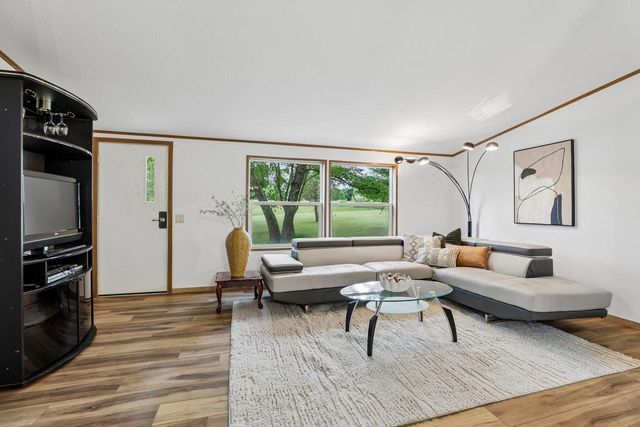526 Freedom Lane, Wisconsin Dells, WI 53965