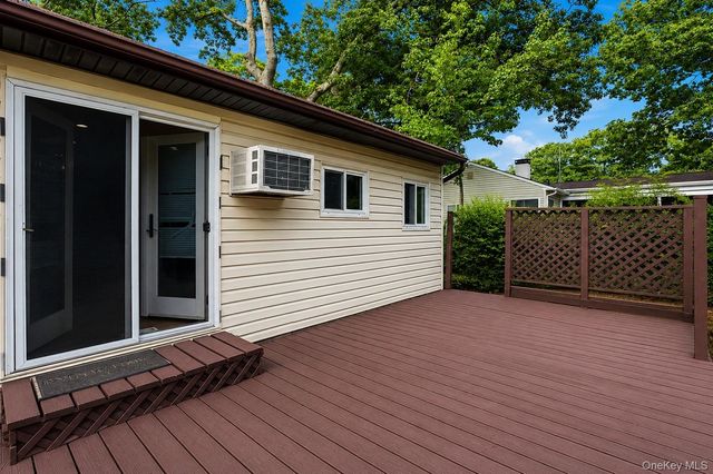 110 Queen Street, Bay Shore, NY 11706