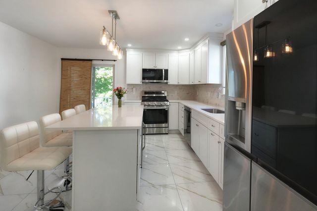 123 Nottinghill Rd 2, Boston, MA 02135