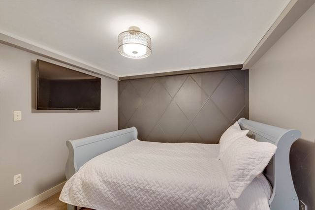 36 Wentworth St, Dedham, MA 02026