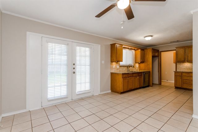 3406 Hastings Drive, Arlington, TX 76013