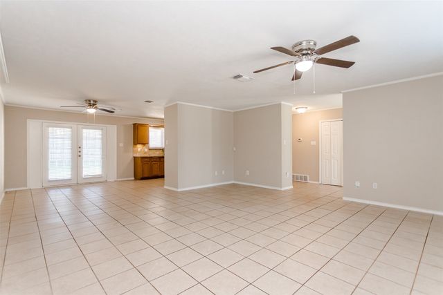 3406 Hastings Drive, Arlington, TX 76013
