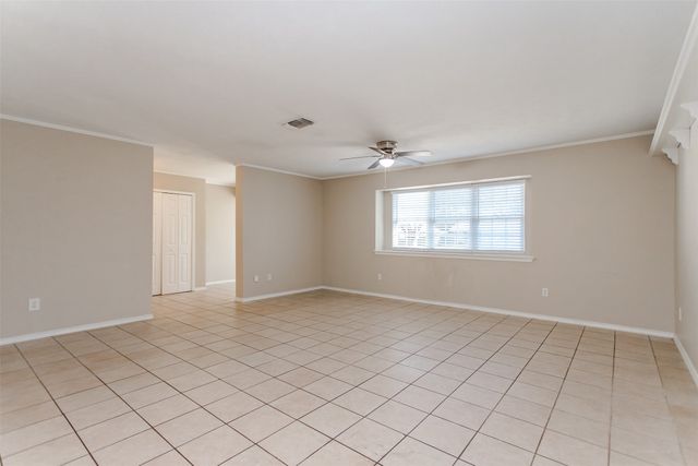 3406 Hastings Drive, Arlington, TX 76013
