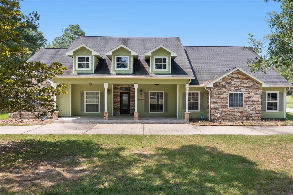 232 County Road 633 Road, Dayton, TX 77535