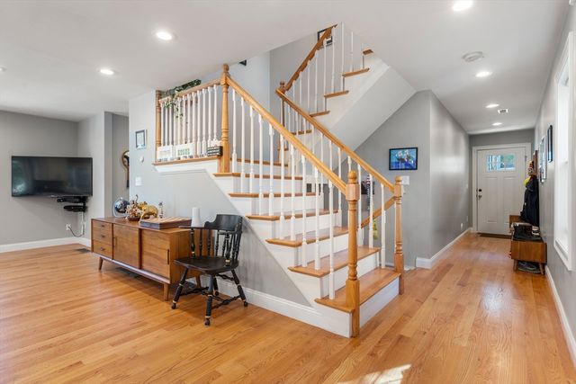 28 Park Ave, Medford, MA 02155