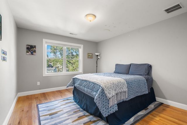 28 Park Ave, Medford, MA 02155