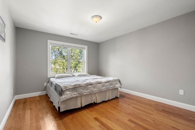 28 Park Ave, Medford, MA 02155
