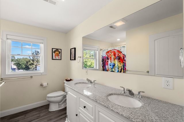 28 Park Ave, Medford, MA 02155