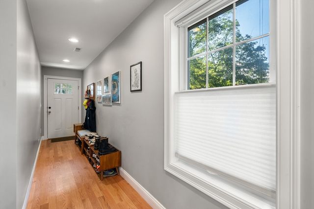 28 Park Ave, Medford, MA 02155