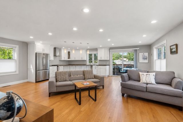 28 Park Ave, Medford, MA 02155