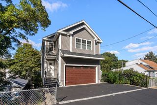 28 Park Ave, Medford, MA 02155