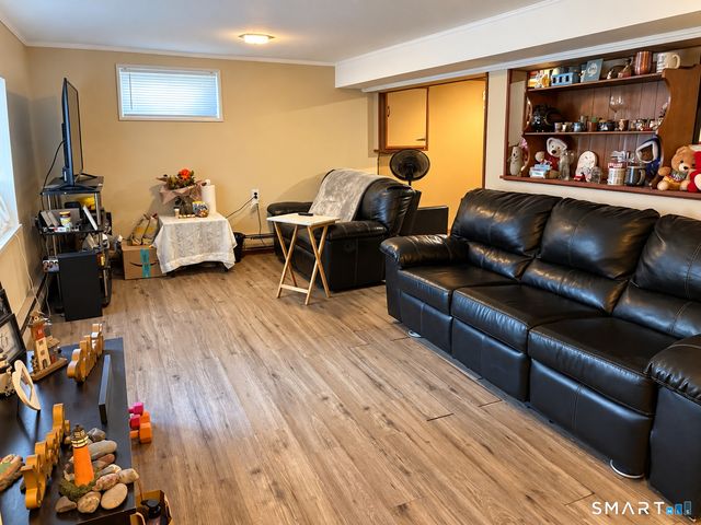 264 Pearl Lake Road, Waterbury, CT 06706
