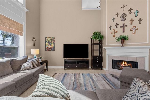 105 Pelican Court, League City, TX 77573