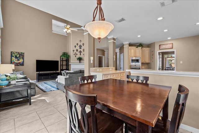 105 Pelican Court, League City, TX 77573