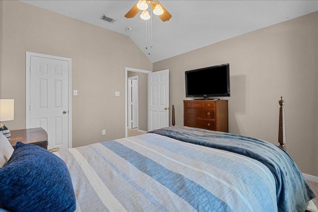 105 Pelican Court, League City, TX 77573