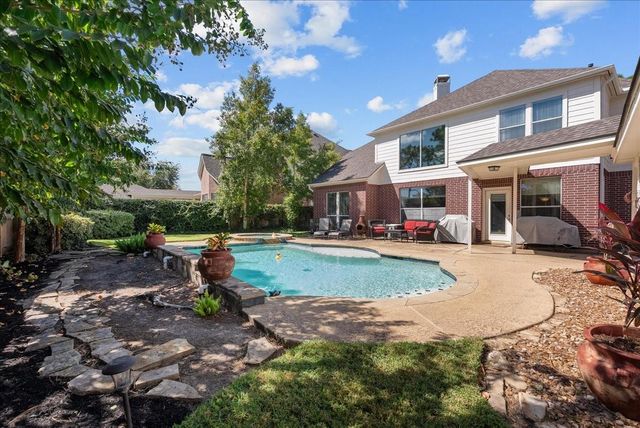 105 Pelican Court, League City, TX 77573