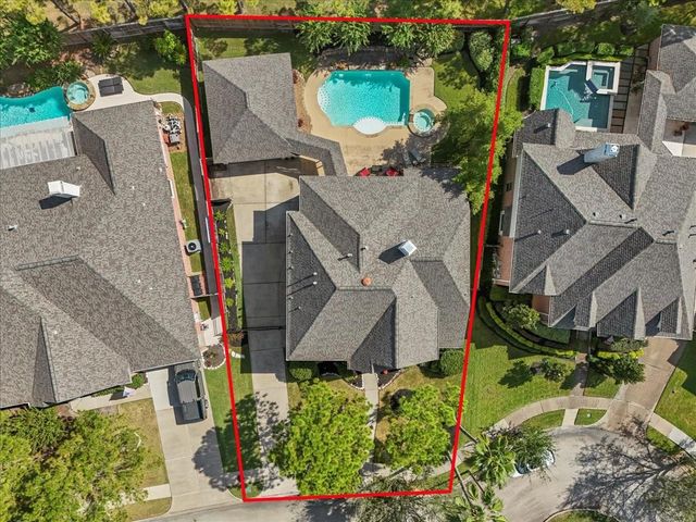 105 Pelican Court, League City, TX 77573