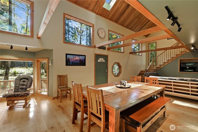 56818 387th Avenue Ct E, Ashford, WA 98304