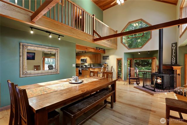 56818 387th Avenue Ct E, Ashford, WA 98304