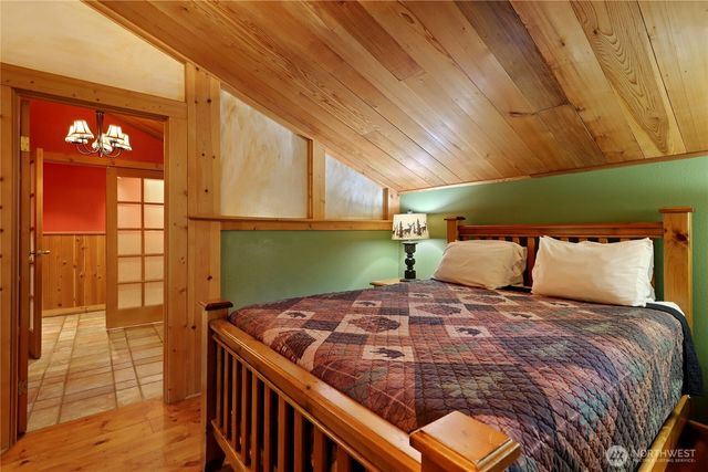 56818 387th Avenue Ct E, Ashford, WA 98304