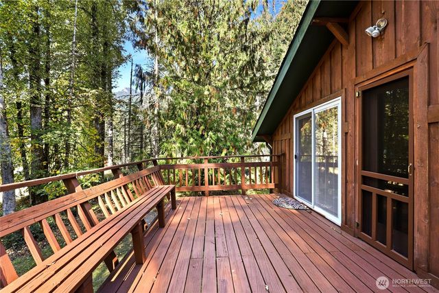 56818 387th Avenue Ct E, Ashford, WA 98304