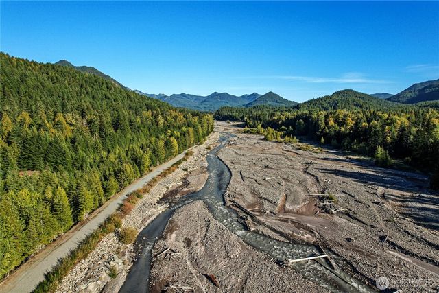 56818 387th Avenue Ct E, Ashford, WA 98304