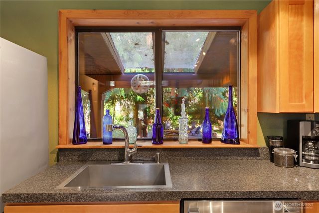 56818 387th Avenue Ct E, Ashford, WA 98304