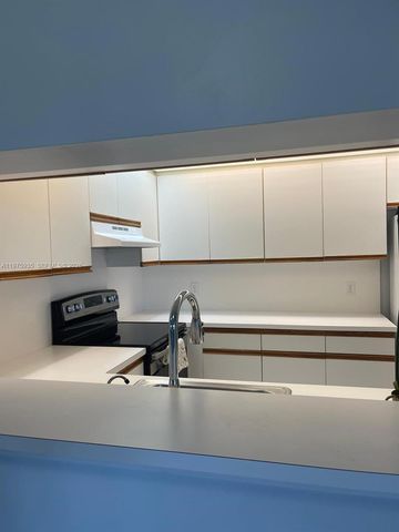 1110 SW 125th Ave 202M, Pembroke Pines, FL 33027