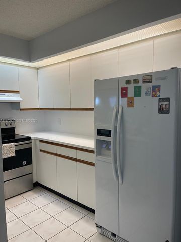 1110 SW 125th Ave 202M, Pembroke Pines, FL 33027