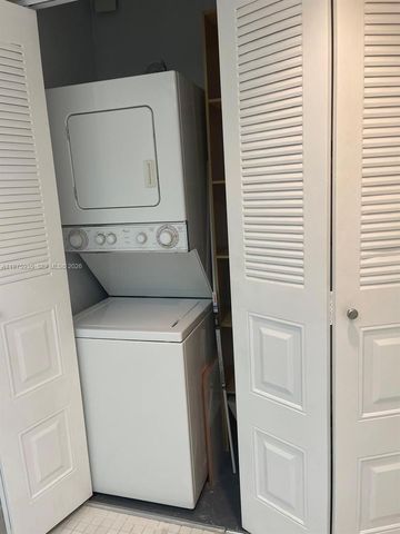 1110 SW 125th Ave 202M, Pembroke Pines, FL 33027