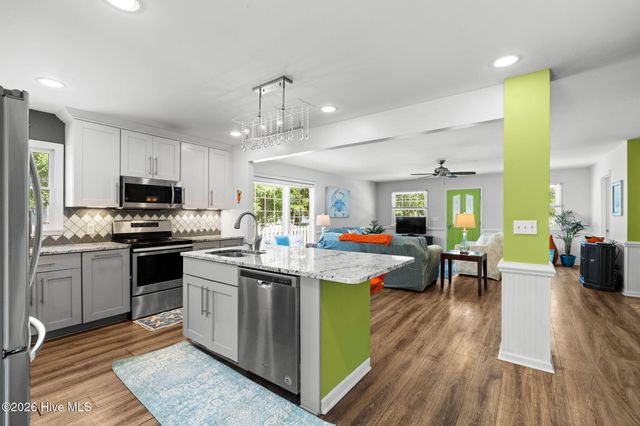 101 SE 12th Street, Oak Island, NC 28465