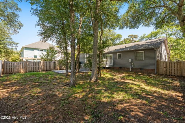 101 SE 12th Street, Oak Island, NC 28465