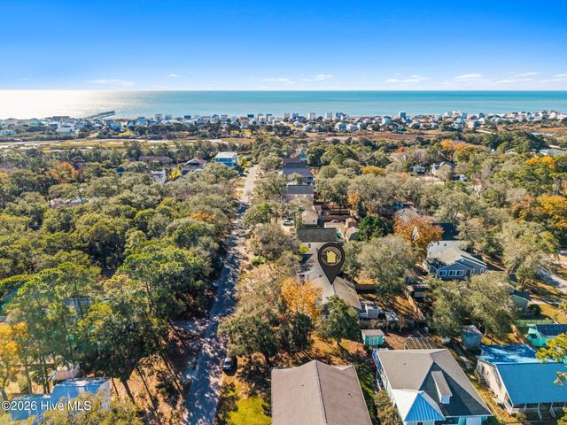 101 SE 12th Street, Oak Island, NC 28465