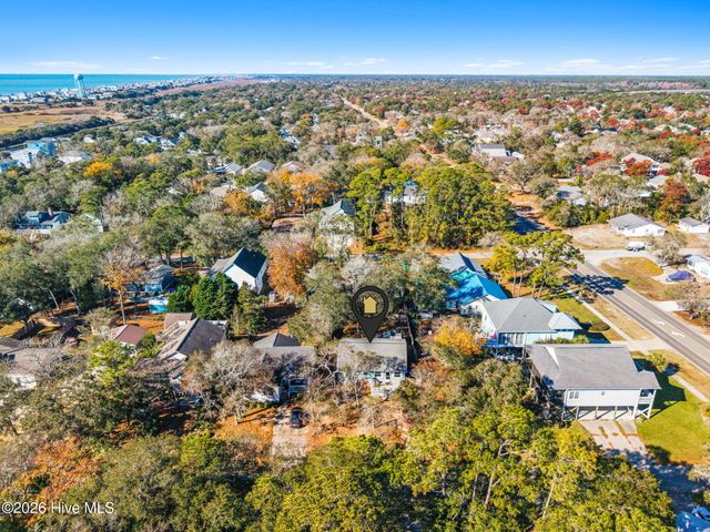 101 SE 12th Street, Oak Island, NC 28465