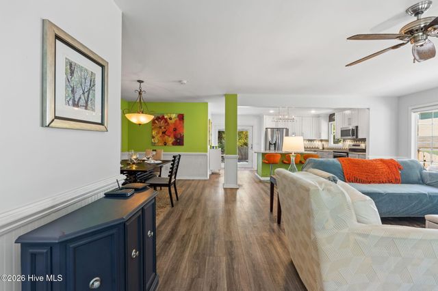 101 SE 12th Street, Oak Island, NC 28465