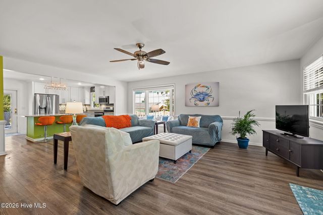 101 SE 12th Street, Oak Island, NC 28465
