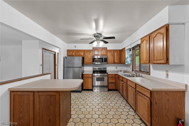 61558 W Central Avenue, Shadyside, OH 43947