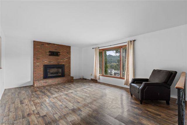 61558 W Central Avenue, Shadyside, OH 43947
