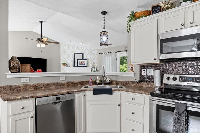 4028 Fiddlesticks Drive, Lafayette, IN 47909