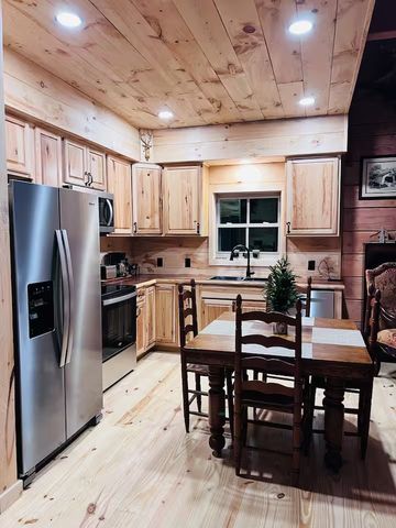 1080 Turkey Creek Boat Dock Rd, Tullahoma, TN 37388