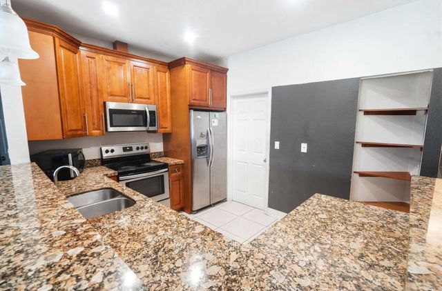 2430 NW 13TH Street, Pompano Beach, FL 33069
