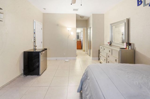 2430 NW 13TH Street, Pompano Beach, FL 33069