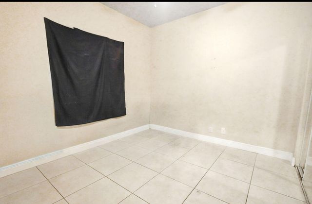 2430 NW 13TH Street, Pompano Beach, FL 33069