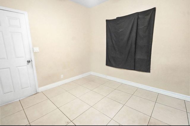 2430 NW 13TH Street, Pompano Beach, FL 33069
