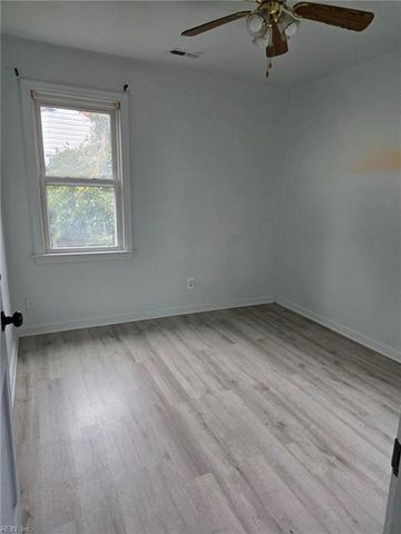 714 Grove ST, Hampton, VA 23664